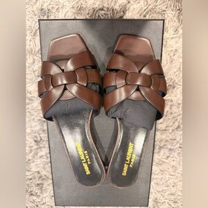 Saint Laurent Tribute Sandals Sz 35 US 5